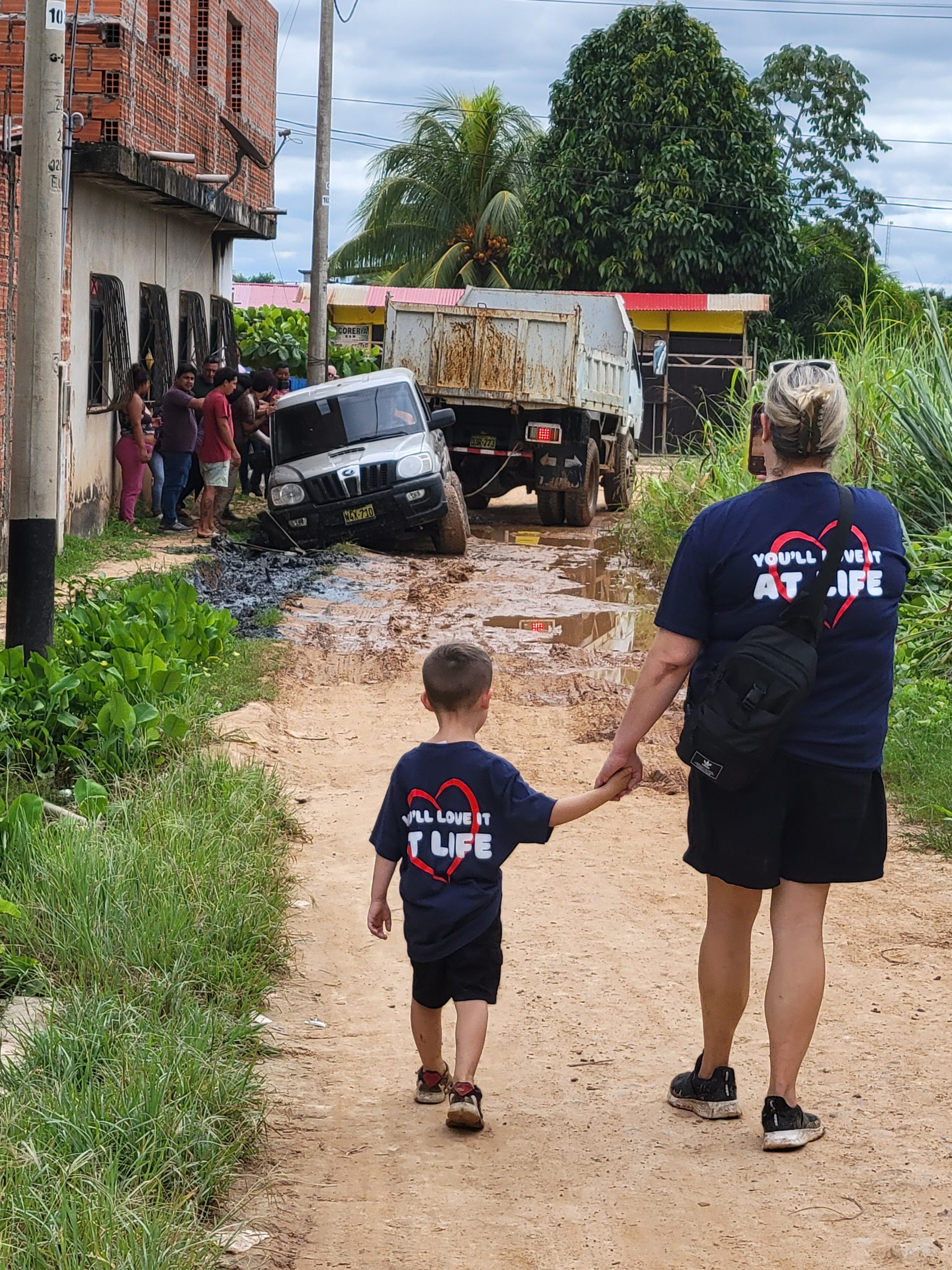 That's not red mud...it's black.